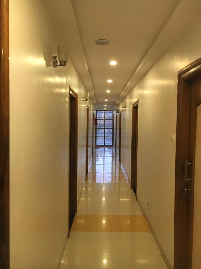 Shirpur Hotel Sairaj Palace מראה חיצוני תמונה