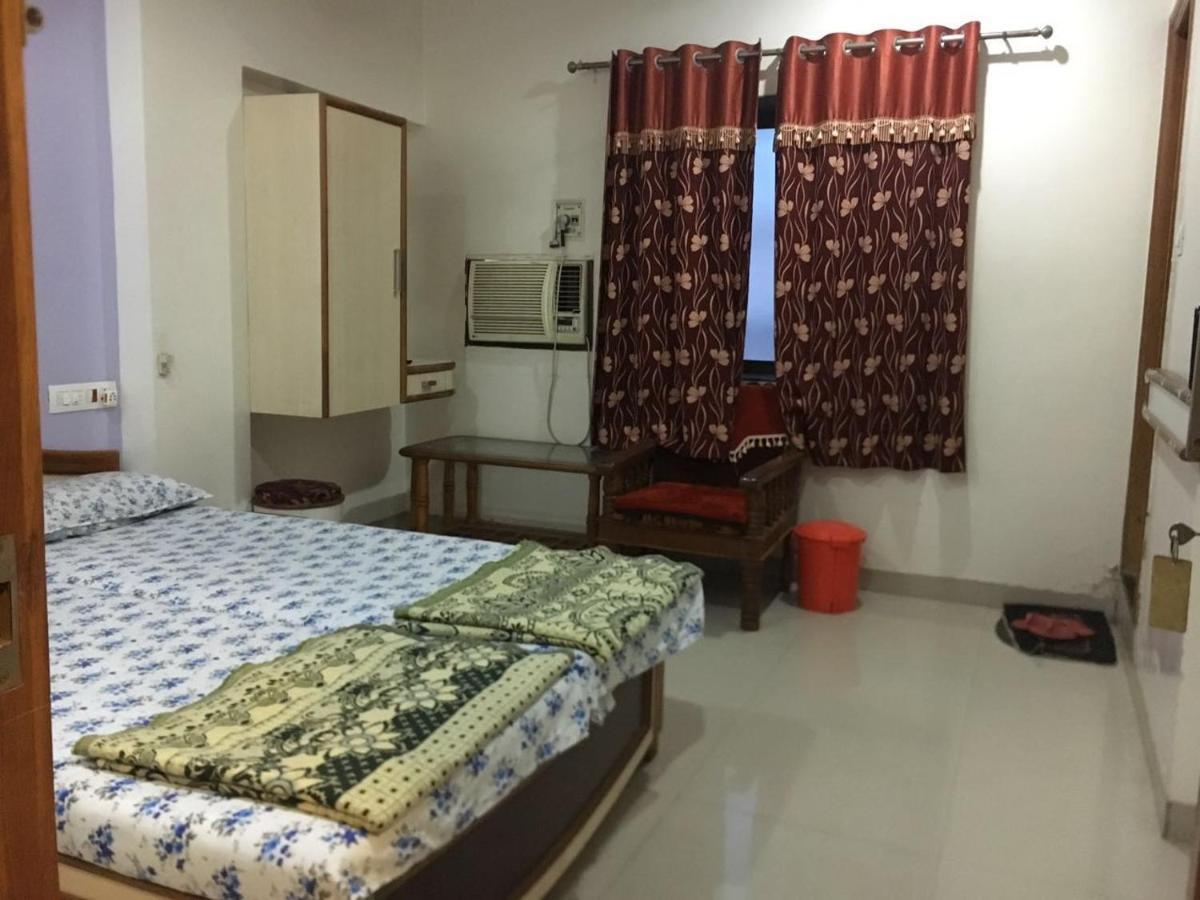 Shirpur Hotel Sairaj Palace מראה חיצוני תמונה